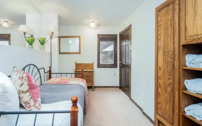 Photo 3 - Manitou Lodge #4