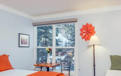 Photo 5 - Mountainside Inn 103