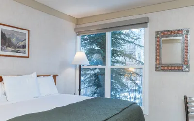Photo 2 - Mountainside Inn 205