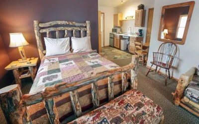 Photo 4 - Lazy R Cottages: 18