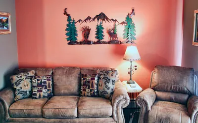 Photo 4 - Fawn Valley Inn: 284