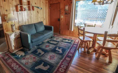 Photo 4 - Lazy R Cottages: 3