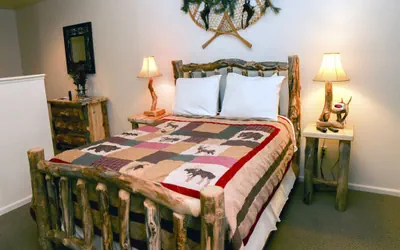 Photo 4 - Fawn Valley Inn: 101