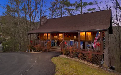 ER107 - Smoky Mountain Charm