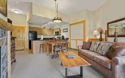 Photo 3 - Copper Springs 1 Bedroom Condo #423