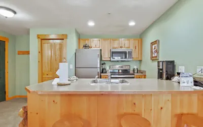 Photo 2 - Taylor's Crossing 2 Bedroom Condo #205