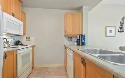 Photo 3 - Passage Point 1 Bedroom Condo #401