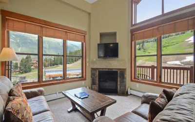 Photo 2 - Copper One 2 Bedroom Condo #421