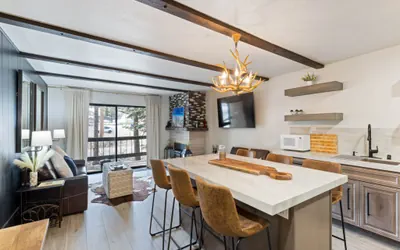 Photo 3 - Luxurious 2 Bedroom Base Camp Condo - Steps from Kirkwood Village