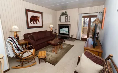 Photo 2 - Cozy Seven Springs 1 Bedroom Deluxe Condo Sleeps 4