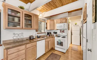 Photo 3 - IVH0622 - Cozy Mountain Hideaway