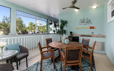 Photo 3 - Bonita Paddle A: Balcony & Amenities
