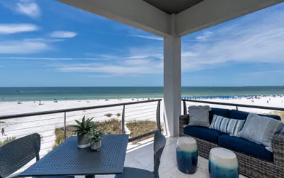 Photo 3 - 61 Once Upon A Tide: 4BR Beachfront with Pool & Spa!