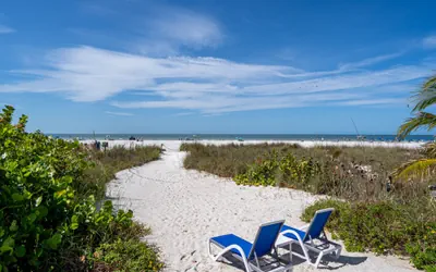 Photo 5 - 61 Once Upon A Tide: 4BR Beachfront with Pool & Spa!