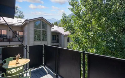Photo 3 - Big & Bright Hidden Gem w/ Garage, Hot Tub, Lux Kitchen
