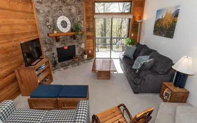Photo 3 - Seven Springs 1 BR Deluxe Condo, Mountain Views!