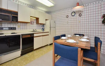 Photo 4 - Seven Springs 1 BR Deluxe Condo, Mountain Views!