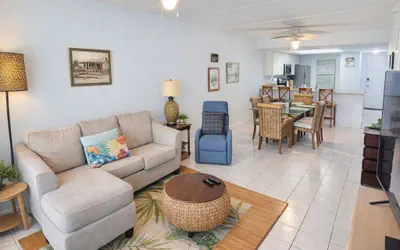 Direct beach front &  Resort like heated pool