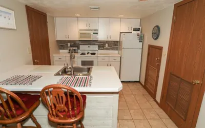 Photo 5 - Seven Springs 2 BR Deluxe Condo with Mountain Views