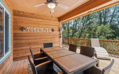 Photo 3 - The Nut House - Lovely Home with Hot Tub
