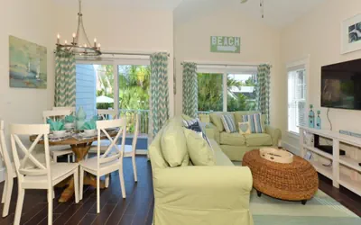 Photo 3 - Seahorse Beach House