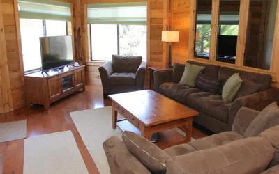 Seven Springs 1 Bedroom Deluxe Condo, Pet Friendly!