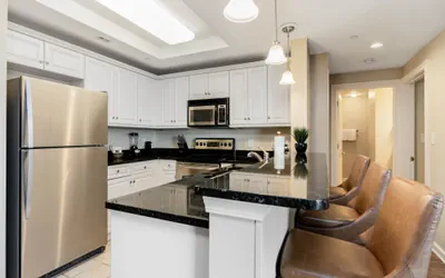 Photo 5 - Ocean View 3 Bedroom Unit #1607 Royale Palms