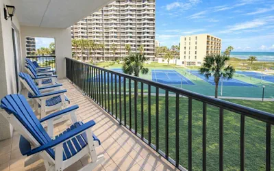Photo 5 - * Gas BBQ * Heated Pool * Direct Beach Very Large