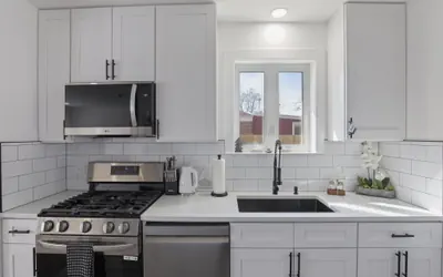 Photo 2 - Modern Home Near Rosemont Allstate Arena O'Hare