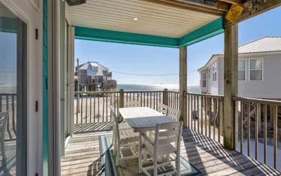 Photo 4 - Lazy Daze Beach House - 105 Strand Ct