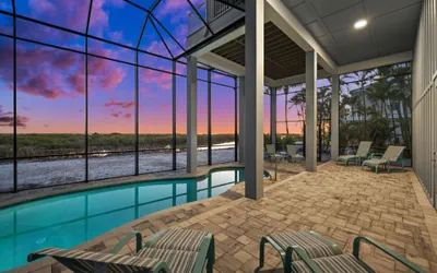 Photo 4 - 8214 Papa's Boat House Private Beach House: Heated Pool & Ocean