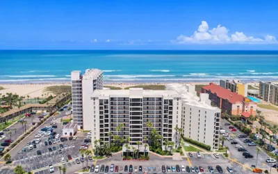3BR 10th Floor Views, Beachfront Saida Towers SPI