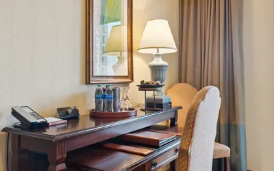 Photo 5 - Marina Inn - Grande Guest Room Queen