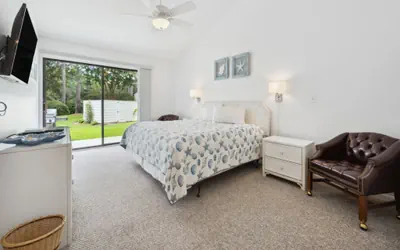 Photo 5 - Fairway Beach Retreat