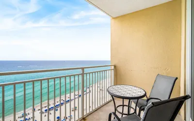 Photo 4 - Emerald Beach Resort 1133 - Beachfront with Breathtaking Views