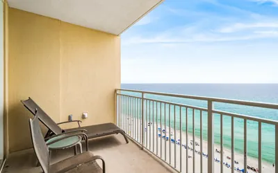Photo 3 - Emerald Beach Resort 1133 - Beachfront with Breathtaking Views