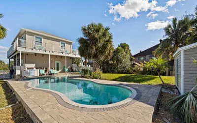 Photo 5 - Beach Arcade 4BR Home with Pool & Grill-Sleeps 12