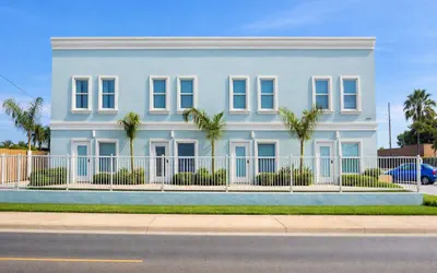 Photo 2 - Newer 3BR Townhome | Sleeps 10 | 2 Level | Bayside