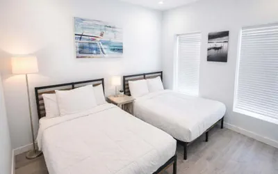 Photo 5 - 2 Level 3BR Townhome | Best Value | Sleeps Ten