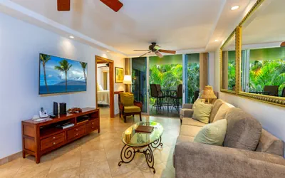 Photo 2 - Royal Mauian #219