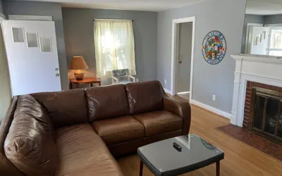 Photo 2 - Naval Base Home - 5BR/2BA - Wi-Fi, Pet Friendly, Parking, Extended Stays Welcome