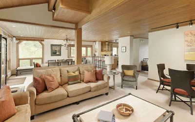 Photo 3 - Stylist Corner Unit with Prime Ski Access and View