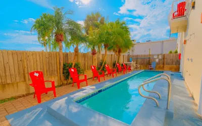 1st floor Condo 75 Steps to Beach - Pool - Pet Ok