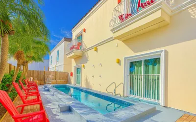 Beach Steps Away - Great Value + pool