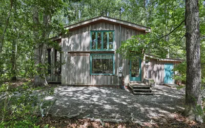 Photo 2 - The Artful Bungalow