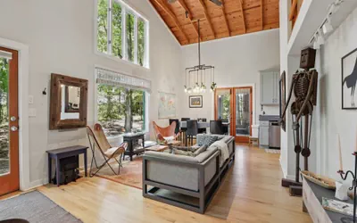 Photo 4 - The Artful Bungalow