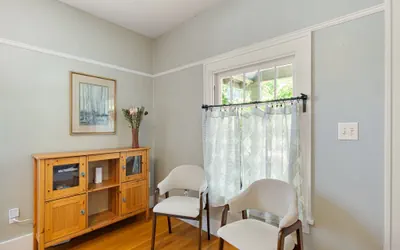 Photo 4 - Elizabeth Page House - Charming & Modern Bungalow