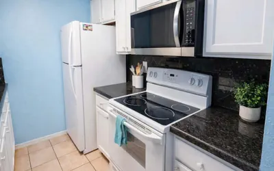 Photo 4 - Sparky’s Pool House | Private 2 Levels | BBQ | SPI