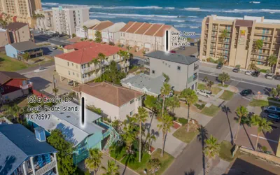 Authentic Near Beach House - Sleeps 16 - 5 Bedr