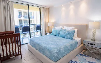 Photo 5 - Sea Vista Beachfront 3BR - Heated Pool